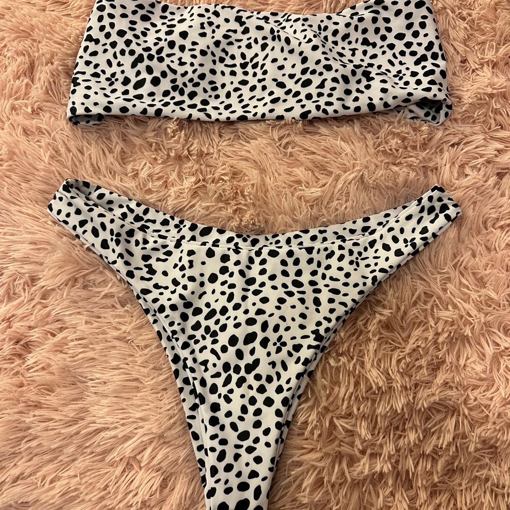 - Bikini